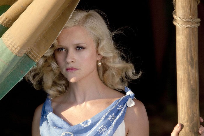 http://img.csfd.cz/files/images/film/photos/000/360/360855_b34d23.jpg?w700