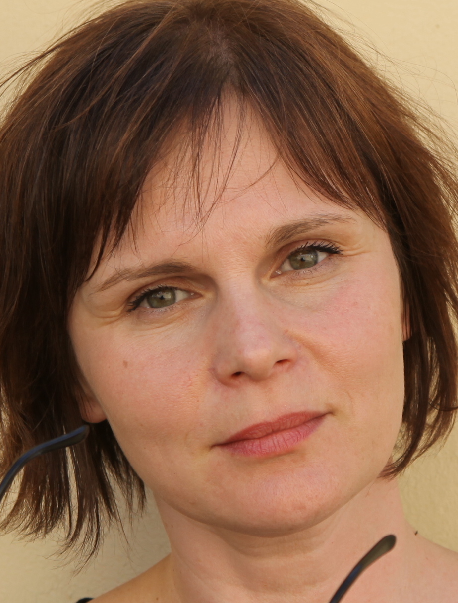 Katarína Hollá Katarína Hollá