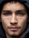 Robert Sheehan Robert Sheehan