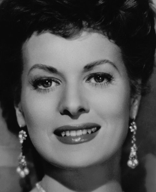 Maureen O'Hara 17.8.1920 - 24.10.2015 505325_a7016b.jpg