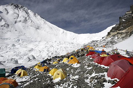 Nezdolný Everest