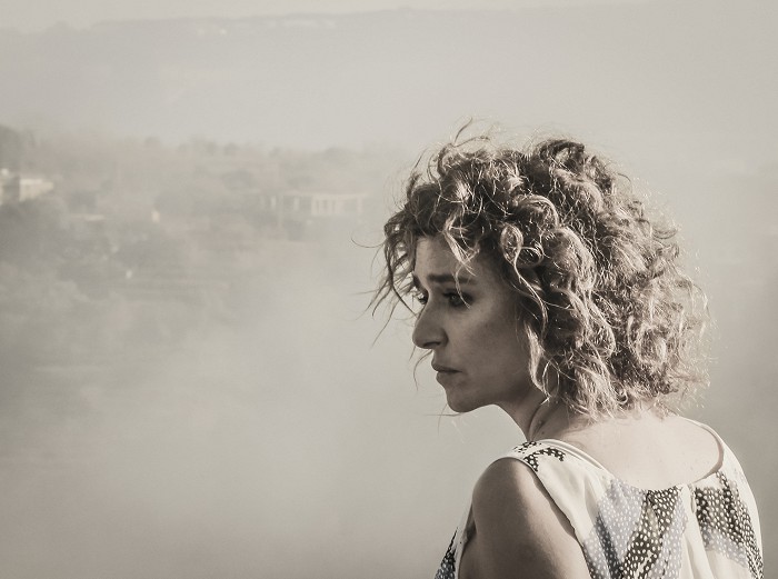 Anna (2015)