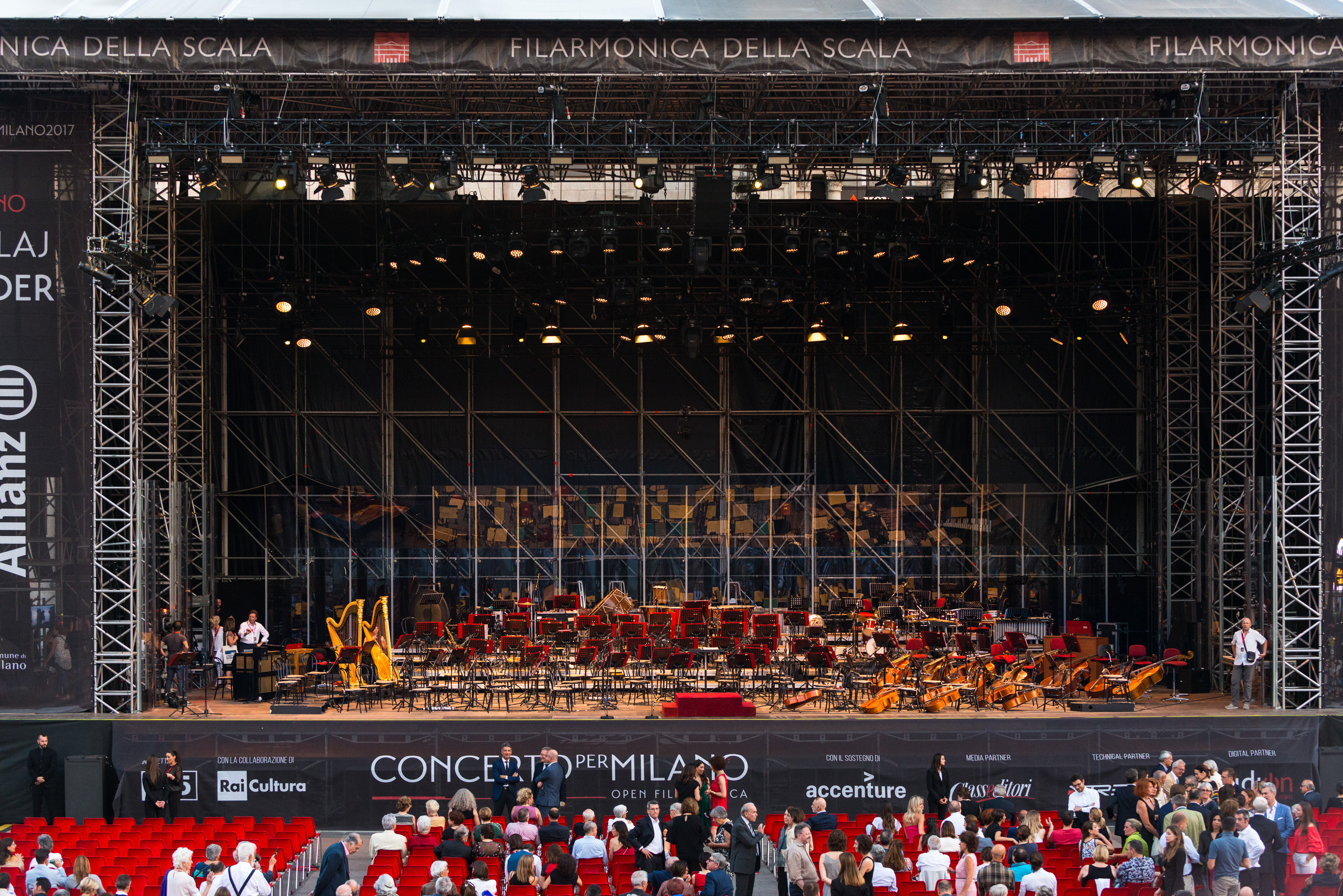 L'Orchestre de la Scala place du Dôme de Milan