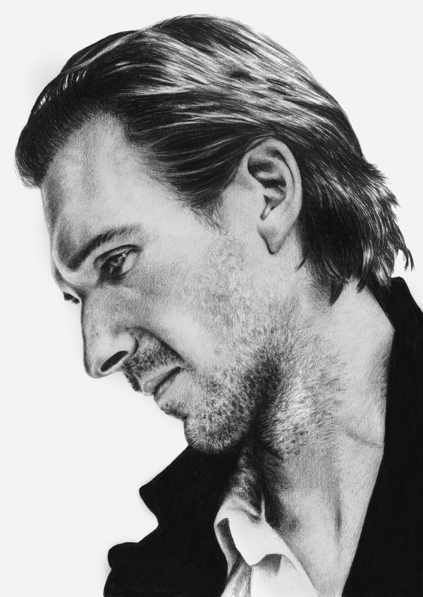 Ralph Fiennes Ralph_Fiennes_by_jedirikk1138.jpg