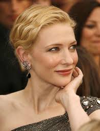 Cate Blanchett - mě baví skoro všude, ale hlavně v dvojroli v Kafe a cigára