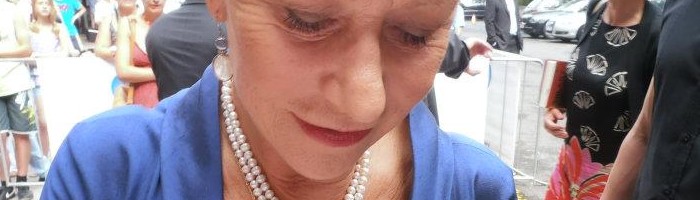 Helen Mirren před tiskovou konferencí na KVIFF.